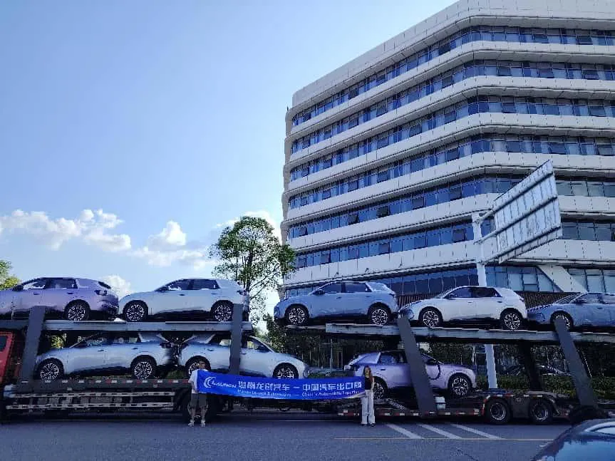 Hunan lança setor automotivo: impulsionando a expansão global com fortes capacidades de exportação
