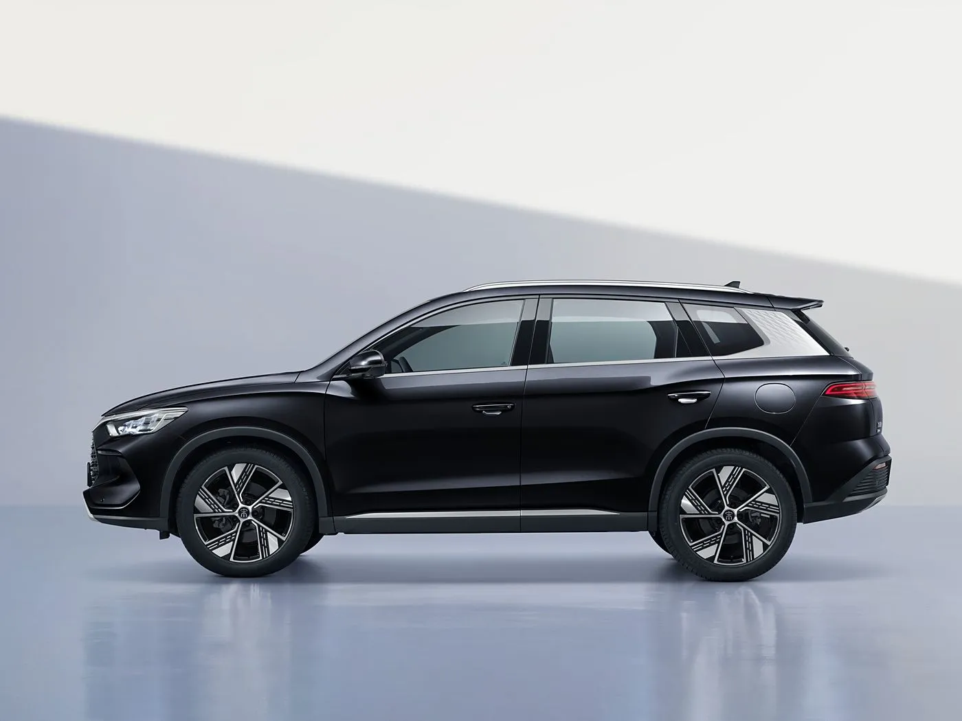 BYD Song Pro DM-i SUV compacto PHEV com veículo híbrido de longo alcance NEW ENERGY