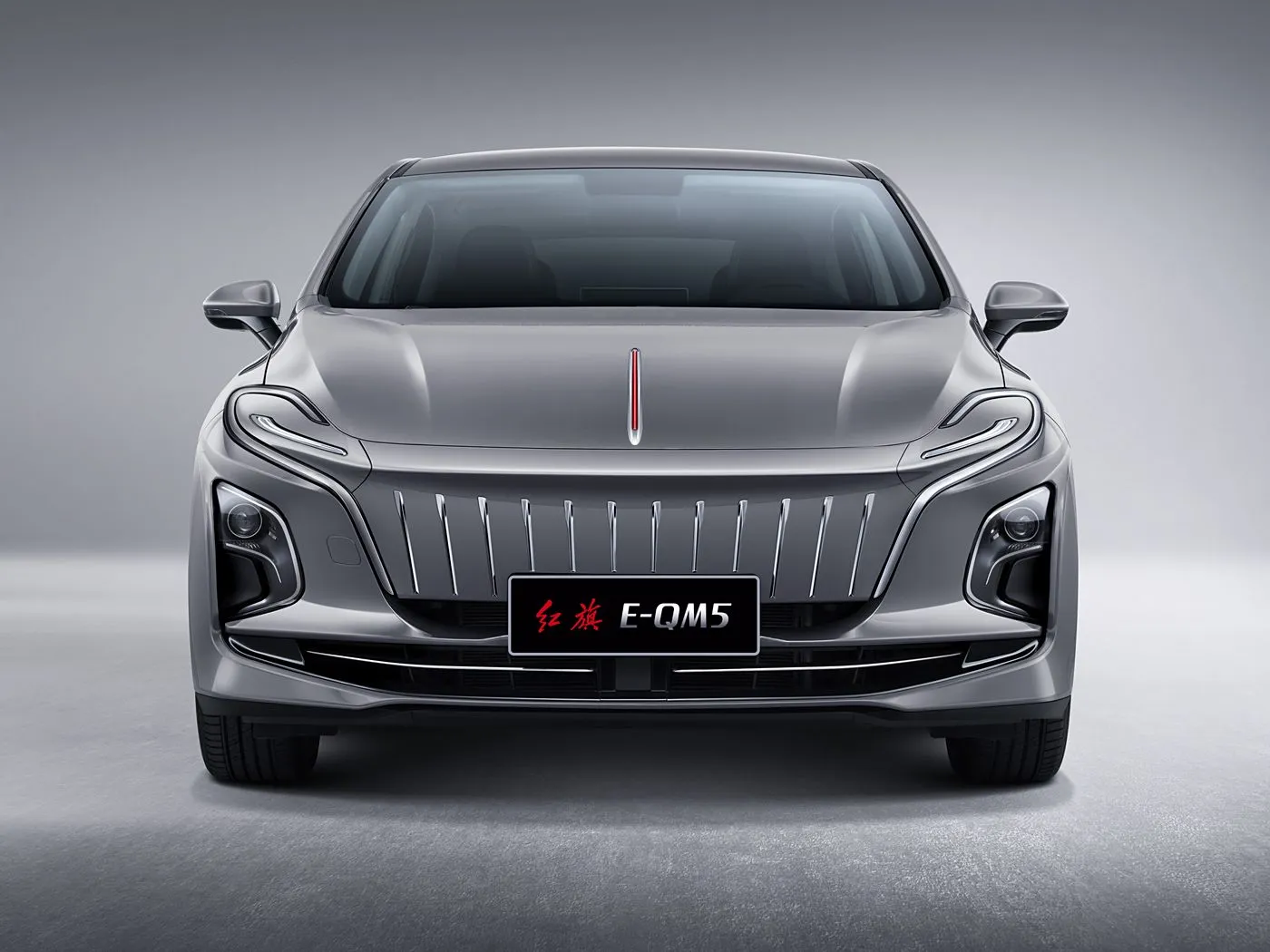 Hongqi E-QM5 espaçoso EV Sedan longa distância entre eixos veículo elétrico puro de longo alcance de nova energia