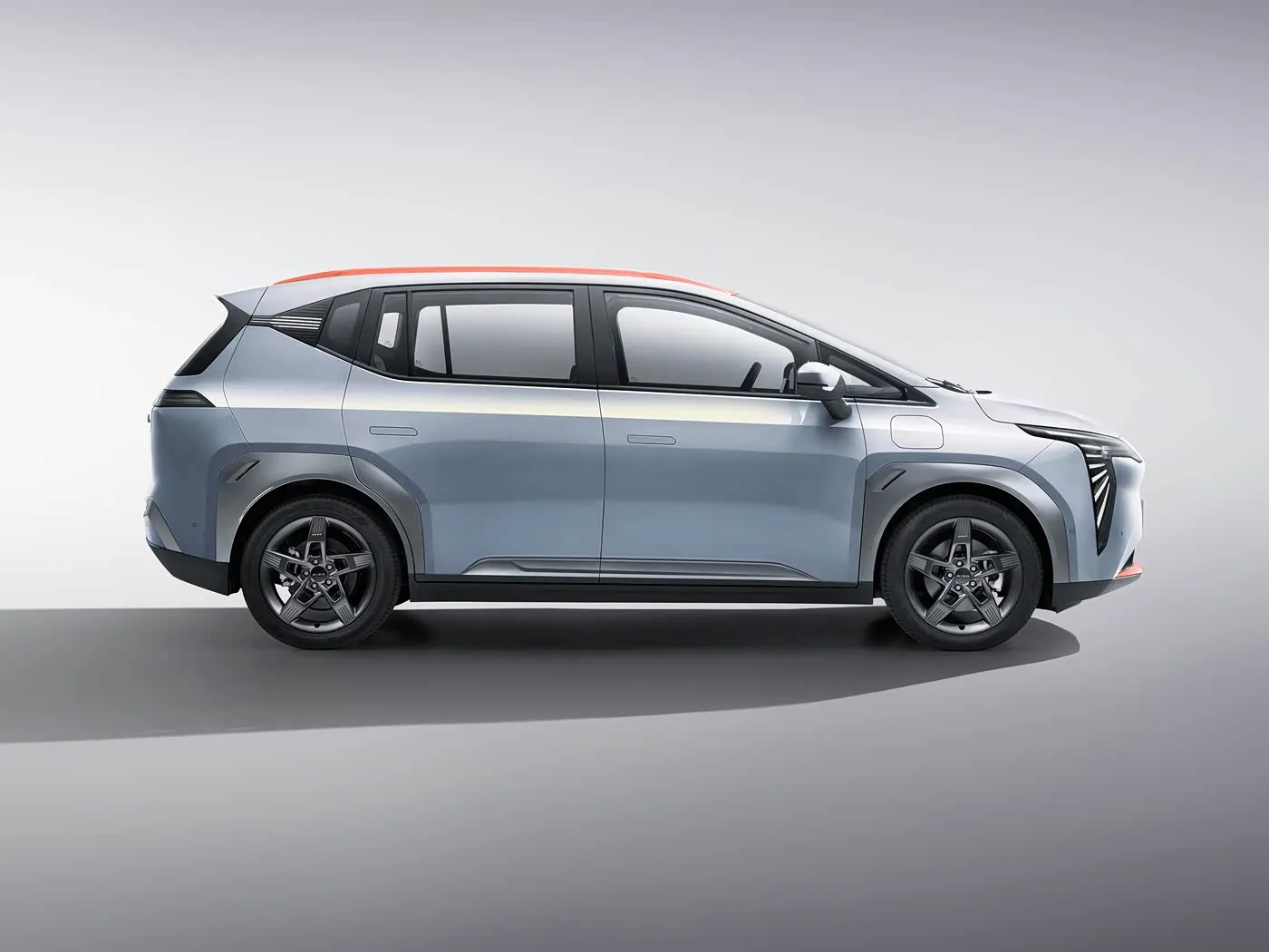 Gac aion y plus carro elétrico versão de condução inteligente 5 portas 5 lugares ev suv 150kw novo veículo de energia para venda