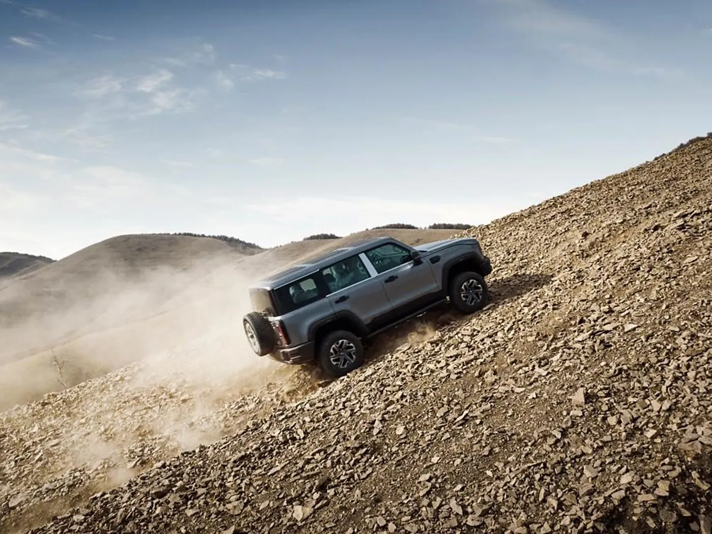 Beijing Off-Road BJ40 SUV compacto 4WD, tanque 85L e câmera panorâmica longa distância entre eixos