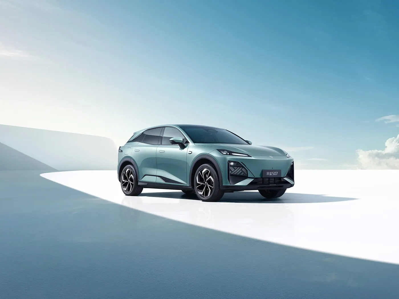 Deepal S07 veículo de nova energia Premium SUV Extended-Range/EV distância entre eixos de longo alcance 5 assentos tela em polegadas