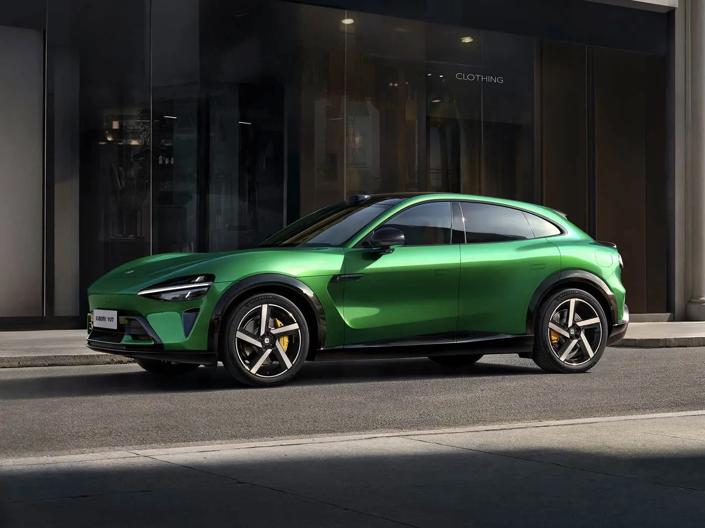 VENDA QUENTE XIAOMI YU7 NOVO VEÍCULO DE ENERGIA EV SUV distância entre eixos de longo alcance 5 assentos tela em polegadas