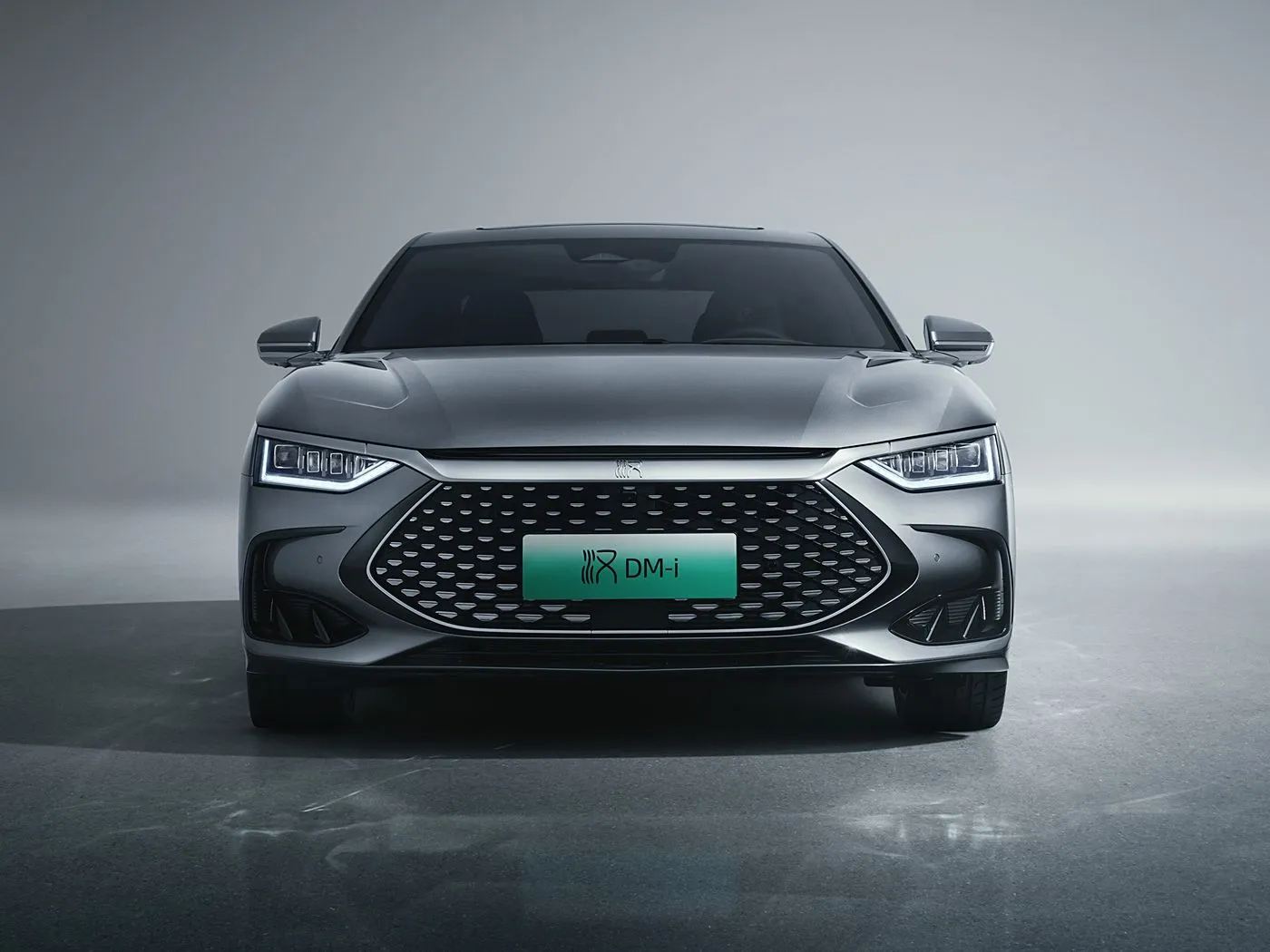 BYD Han EV/DM-i sedã de luxo eletrizante com potência de motor duplo e tecnologia de ponta NEW ENERGE