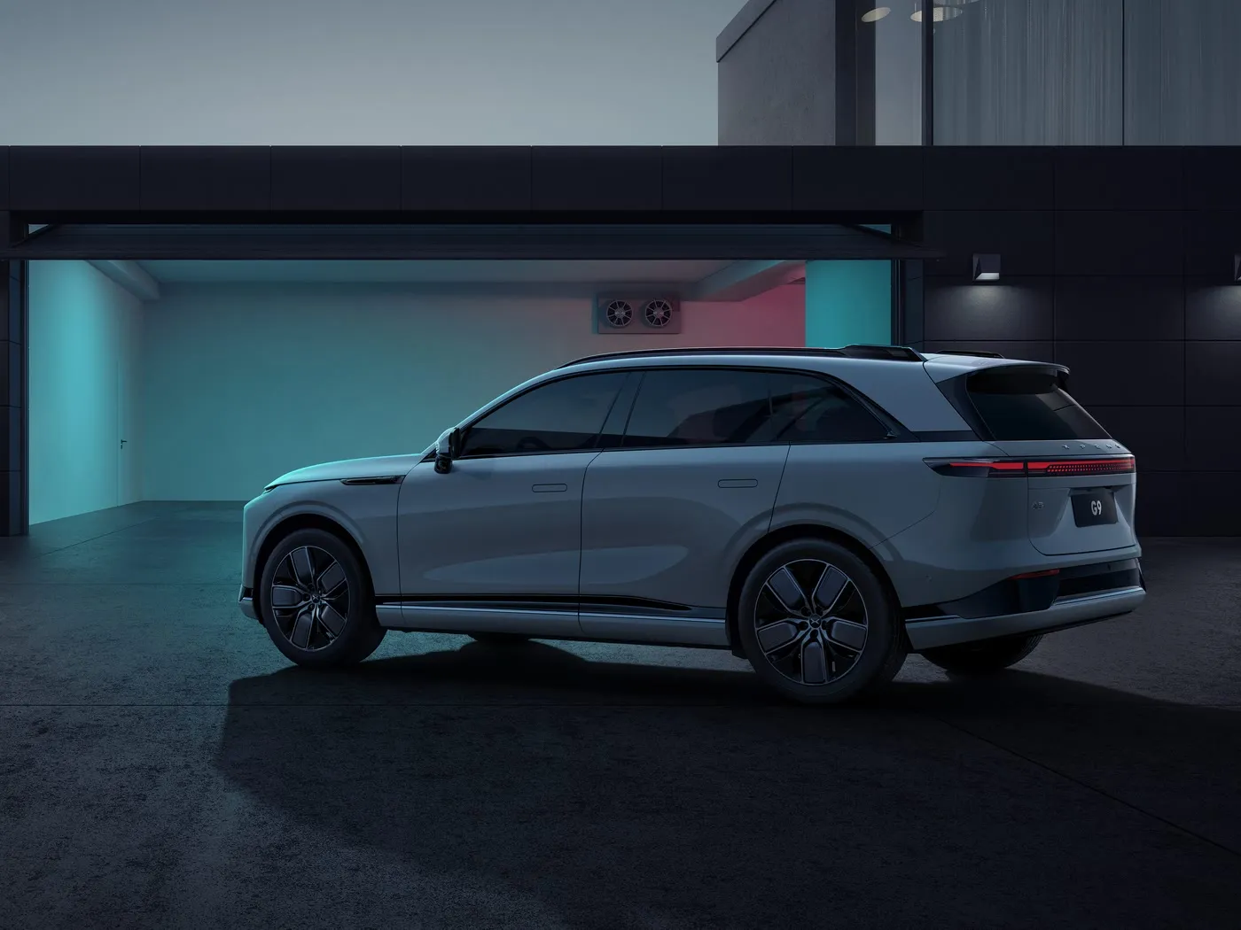 Xpeng G9 Luxo 4 portas 5 lugares SUV Veículo elétrico Nova energia MPV Hatchback com modo de acionamento 4WD PHEV Power e motor EV esquerdo