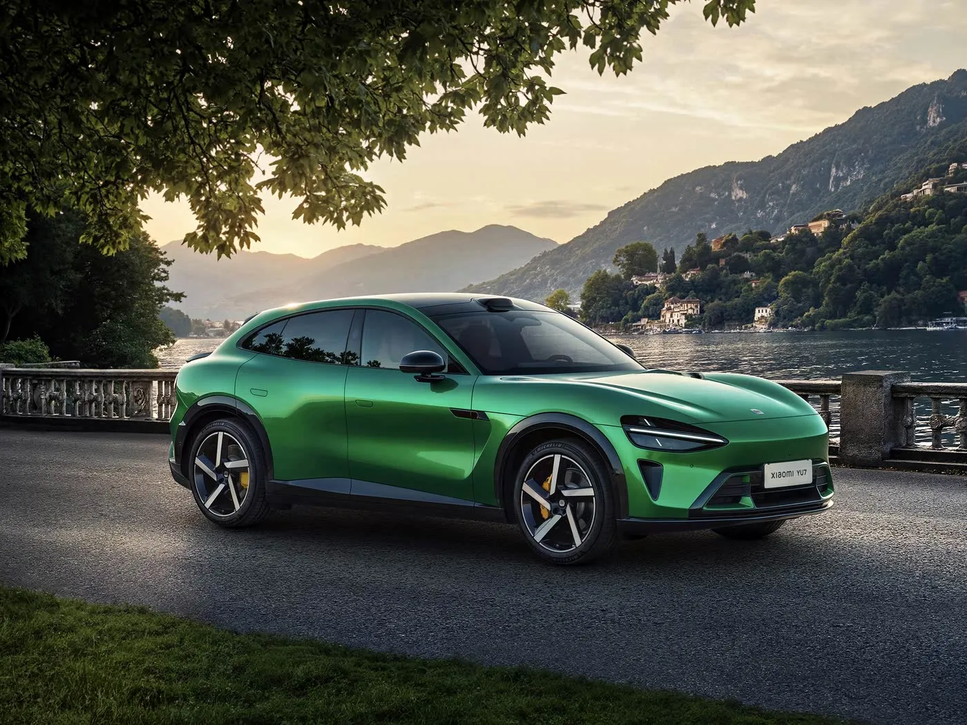 VENDA QUENTE XIAOMI YU7 NOVO VEÍCULO DE ENERGIA EV SUV distância entre eixos de longo alcance 5 assentos tela em polegadas