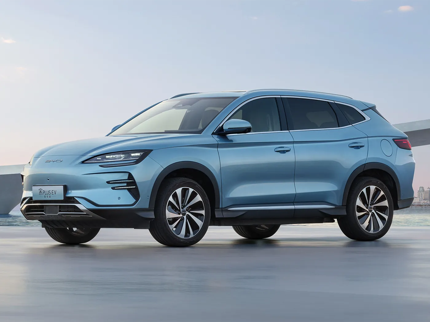 BYD Song Plus SUV AWD automático com câmera traseira bancos de couro combustível híbrido direção esquerda