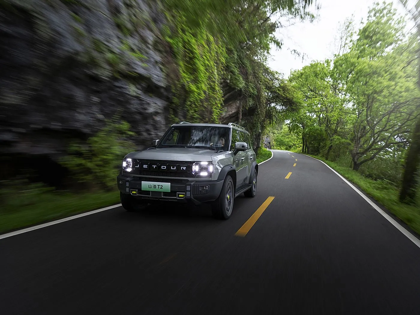 Jetour T2 SUV Versão Híbrida Euro VI Nova Chegada Luz Turbo ACC Caixa de Velocidades Automática Couro Direção Esquerda