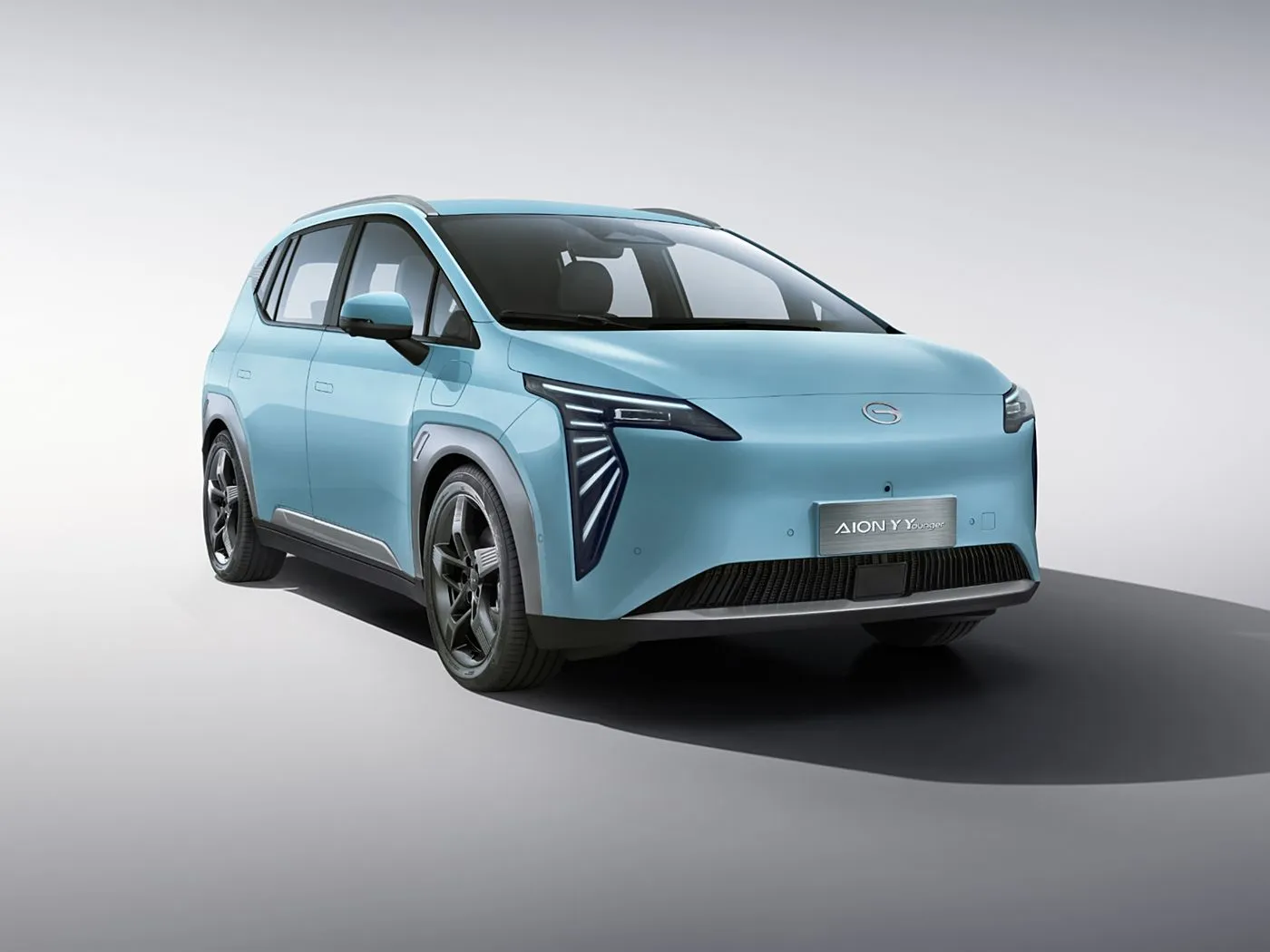 Gac aion y plus carro elétrico versão de condução inteligente 5 portas 5 lugares ev suv 150kw novo veículo de energia para venda