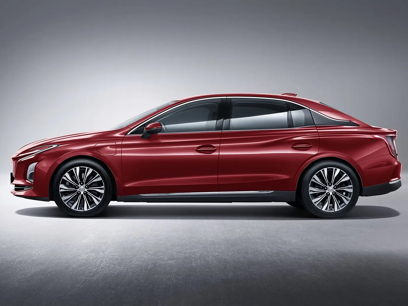 Hongqi E-QM5 espaçoso EV Sedan longa distância entre eixos veículo elétrico puro de longo alcance de nova energia