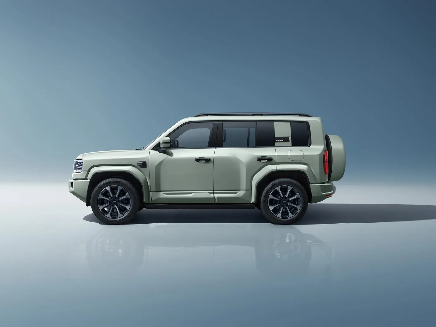 Premium BYD Leopard 5 Hybrid PHEV SUV off-road com tela de 15,6" 4x4 Drive 4WD 83L tanque de combustível