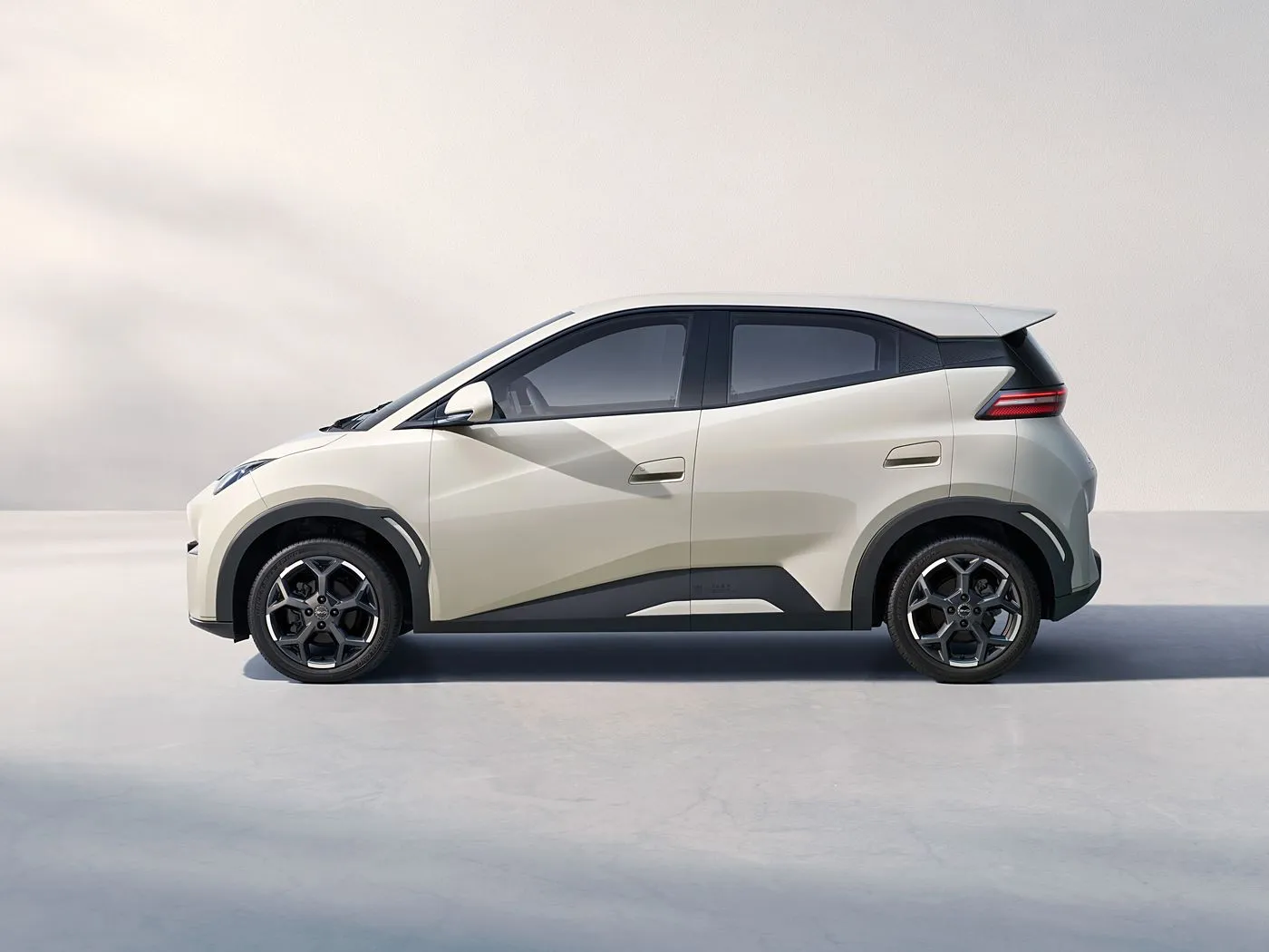 Byd seagull ev hatchback mini suv inteligente tração dianteira com câmera traseira novo veículo de energia alimentado por lítio venda quente