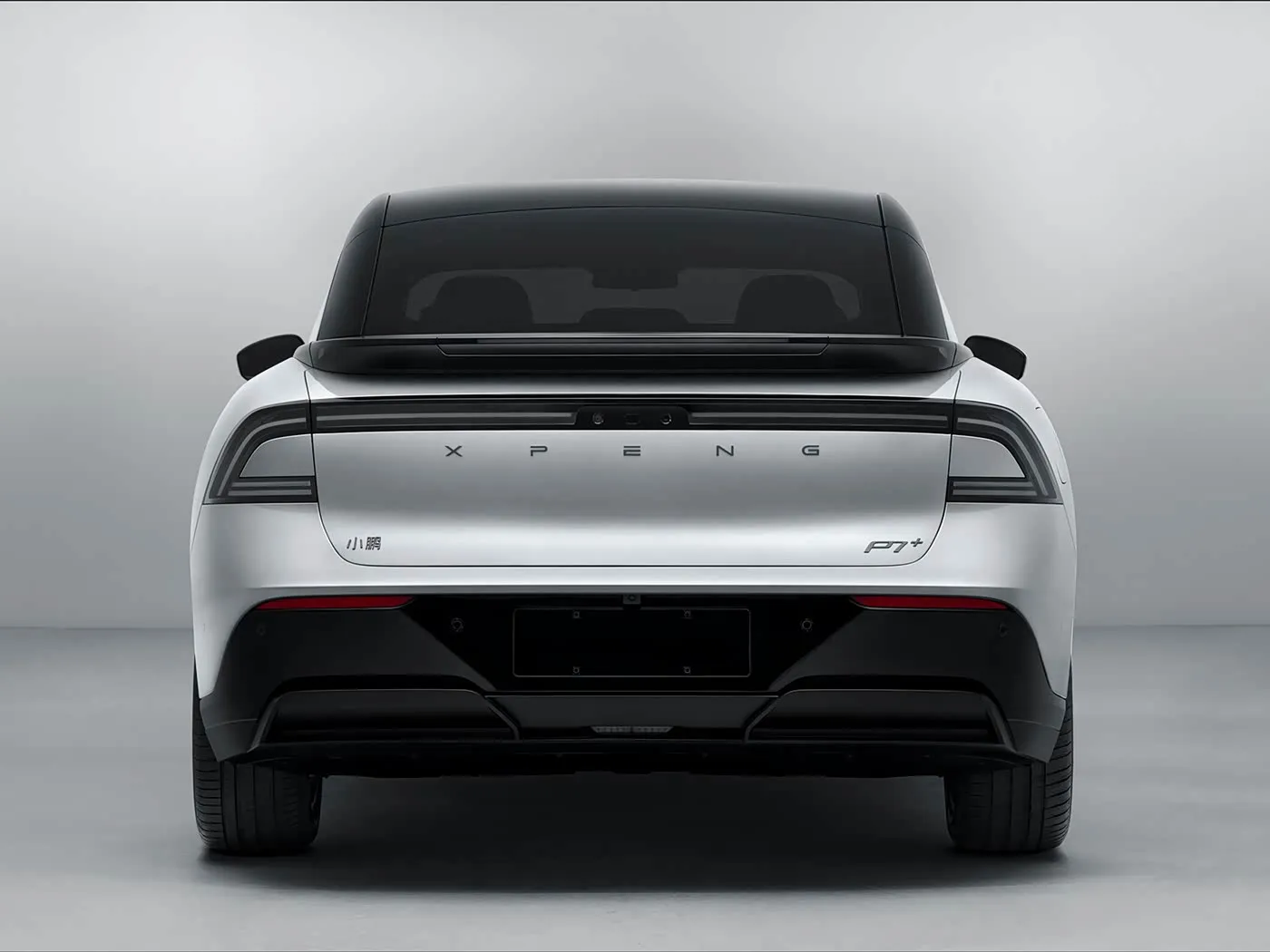Edição limitada EV XPENG P7 + Hatchback elétrico puro de 5 lugares Novo design Direção esquerda 685 km Velocidade máxima Veículo de nova energia