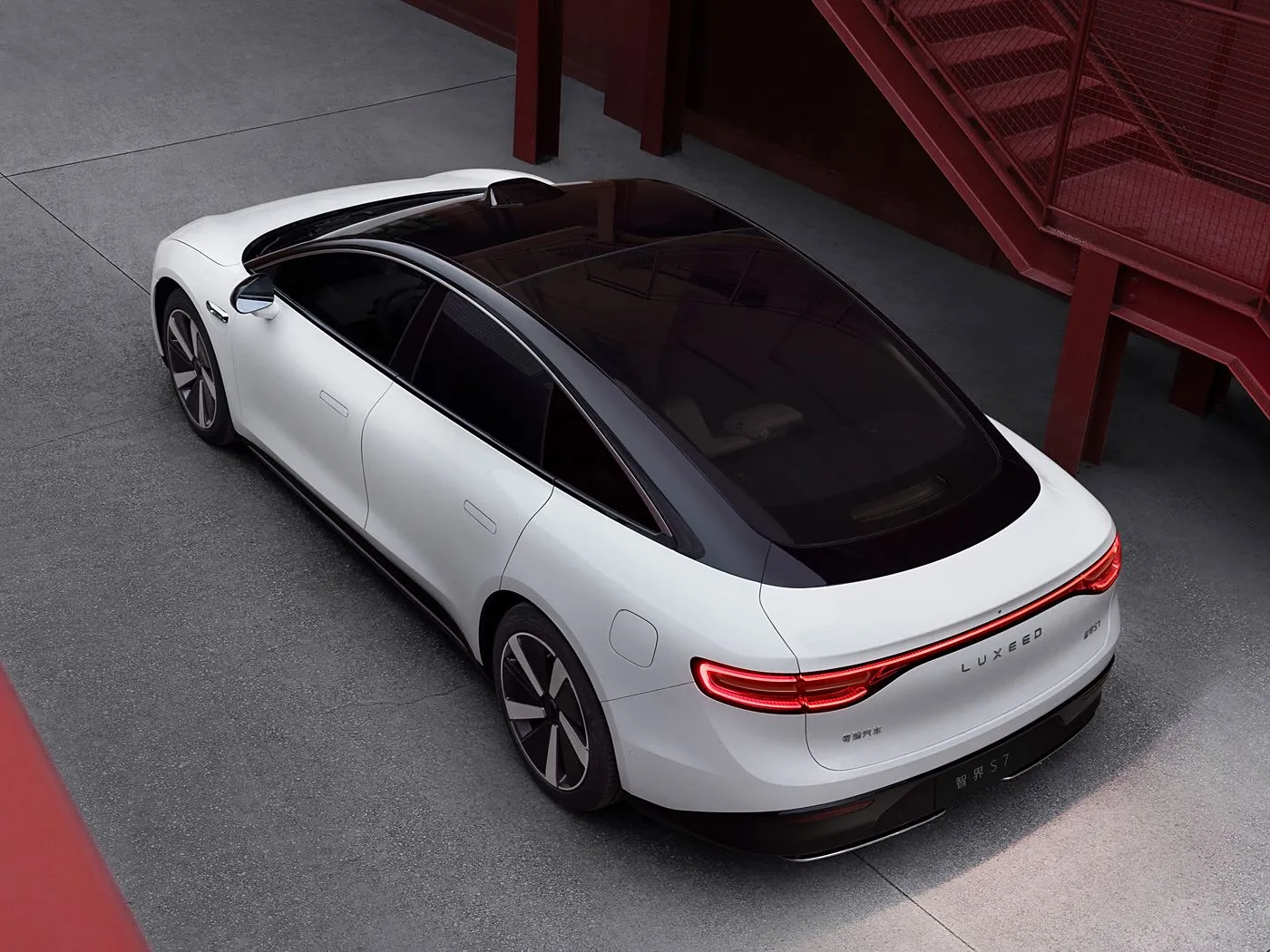 CHERY LUXEED S7 Exeed Veículo elétrico de luxo de nova energia com RWD/AWD 4 portas e 5 assentos