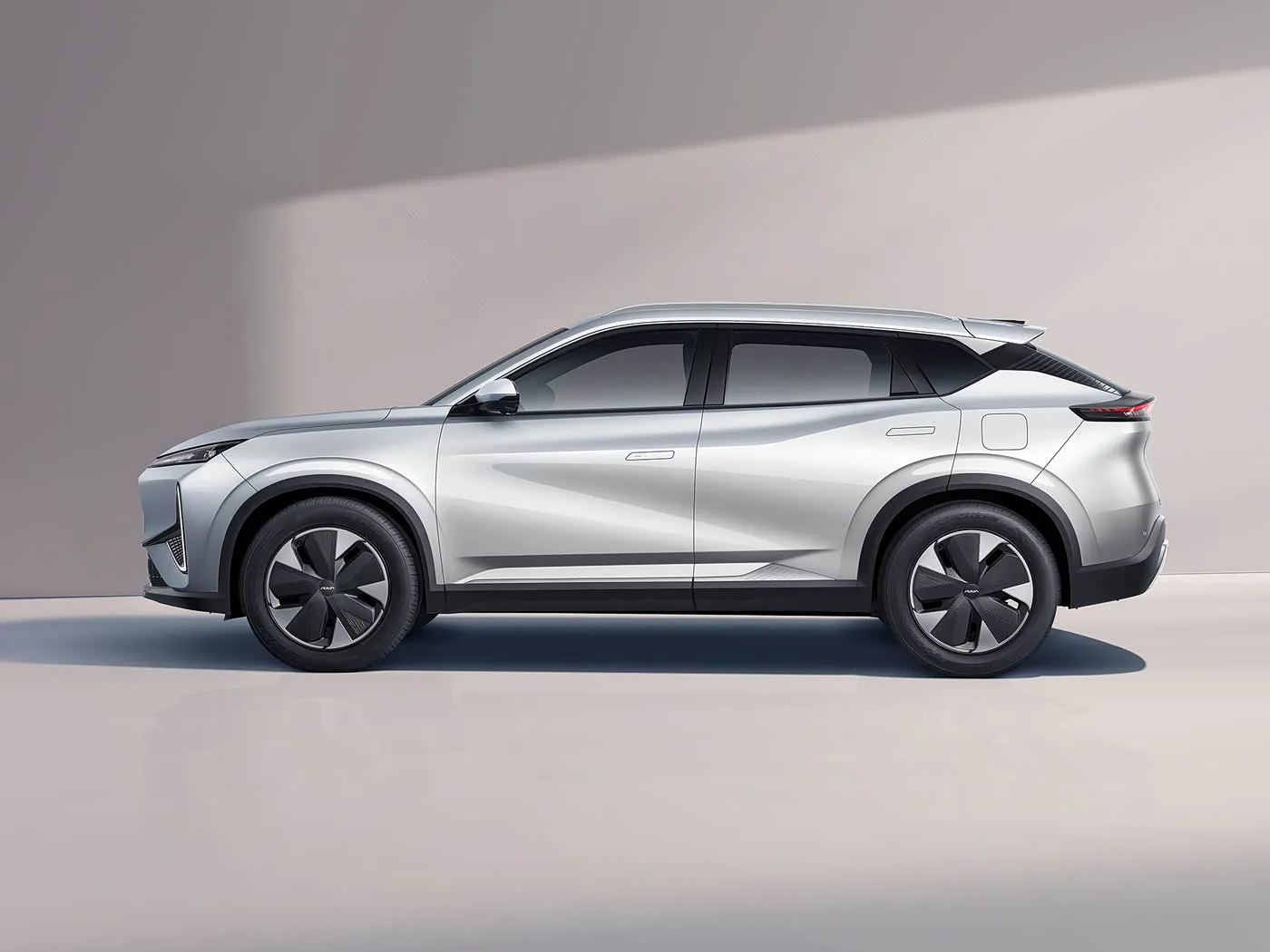 Dongfeng Aeolus L7: EV/PHEV SUV de 5 lugares Premium toca bancos de couro Novo veículo energético de longo alcance